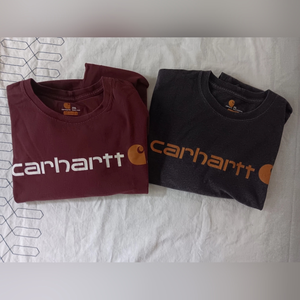 Mens original fit carhartt 2xl t-shirt lot. Grey and Maroon